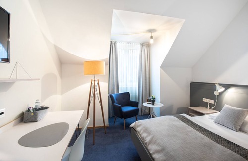 Hinterbruhl Hotel | Höldrichsmühle