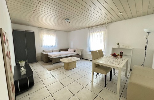 Sindelfingen Apartment | H&H Home - Central and quite apartment in Sindelfingen