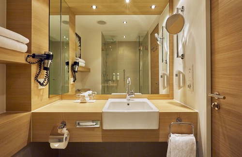 District 9 Hotel | H+ Hotel Zürich