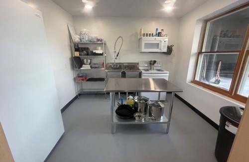 Mount Sterling House | H&M Retreats Hermann, MO