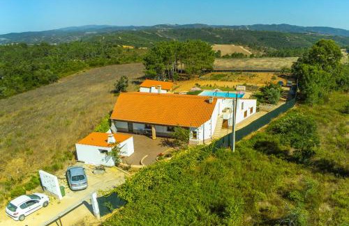 Aljezur House | H - Montes de Praias GuestHouse