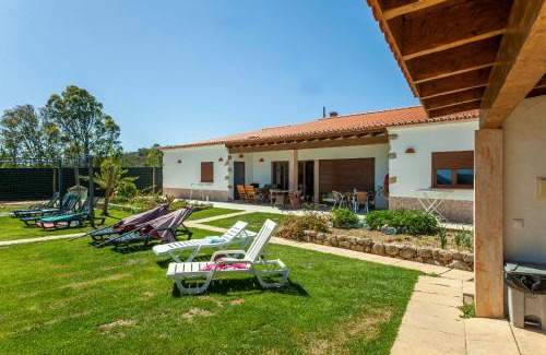 Aljezur House | H - Montes de Praias GuestHouse