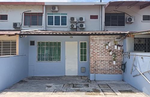 Kampung Changkat Karah House | H&T Vintage Decor Homestay