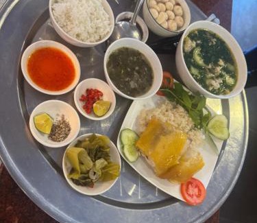 Linh Trung IEPZ Bed & Breakfast | Ha Long hotel