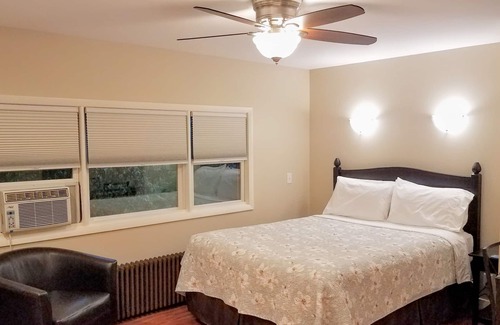 Columbus Bed & Breakfast | HA WHITNEY INN, Columbus, Wisconsin