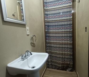 Zamora de Hidalgo House | Habitación en zona centro