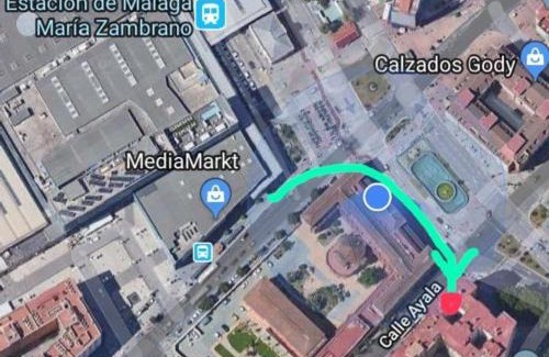 Explanada de la Estacion House | habitaciónes privada preciosa grande centro malaga también cerca de la playa Wi-Fi