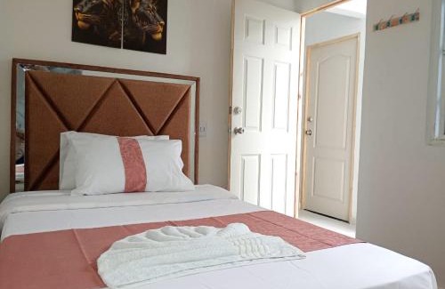 Cali House | HABITACION CONFORT - baño privado