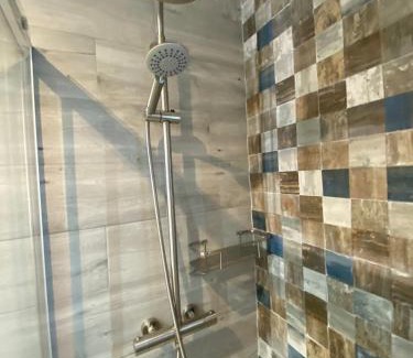 Mogon Apartment | Habitaciones con baño sin cocina ni salón Sierra de las Villas