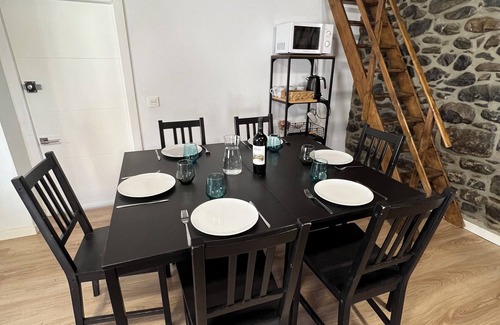 Biescas Apartment | Habitaciones Para 15 Personas en el Centro de Biescas