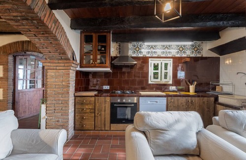 Santa Coloma de Farners Cottage | HABITATGE D'ÚS TURÍSTIC CAN BALDIRI: SPECIAL OFFERS