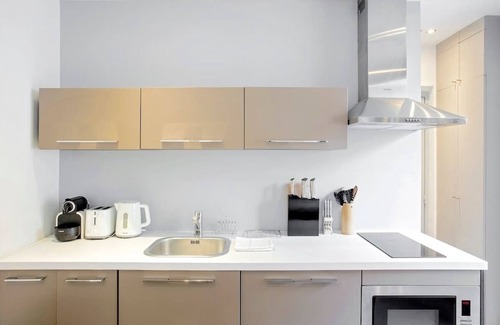 L'Europe Apartment | Habitat Parisien -1BR/1BA-AC - Terrace