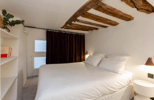 Gaillon Apartment | Habitat Parisien - Quatre Septembre Choiseul Opera