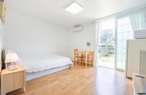 Hwagae House | Hadong Jiri Palbegae Pension