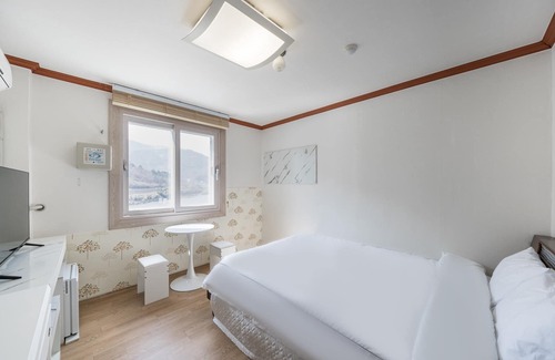 Hwagae Hotel | Hadong Namdo