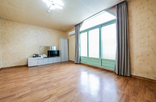 Pungyang-myeon Hotel | Hadong Seongungak