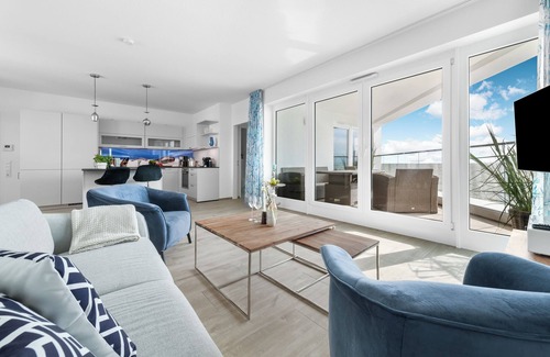 Kappeln Apartment | "Hafenloge": luxury, sea view, 2 bedrooms, terrace, elevator, directly on the Baltic Sea.