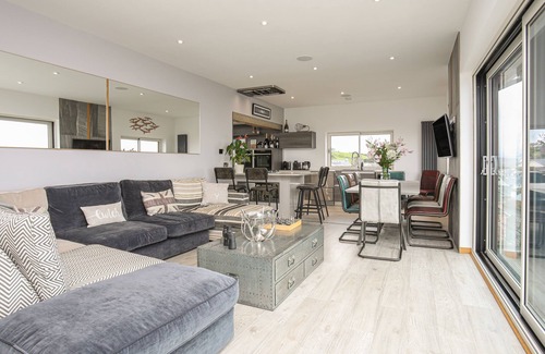 Criccieth Cottage | HAFOD Y MOR, pet friendly, luxury holiday cottage in Criccieth