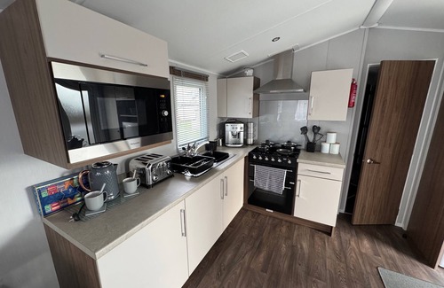Berwick-upon-Tweed Apartment | Haggerston Castle - Caravan - Sleeps 6 - Parking