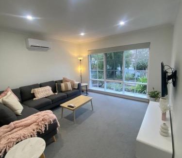 Hahndorf House | Hahndorf Creek Retreat - Unit 2