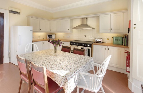 Witherslack House | Halecat House - Large Georgian House with Garden (Dog-friendly).