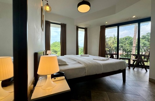 Gauravaddo Bed & Breakfast | Half Hotel