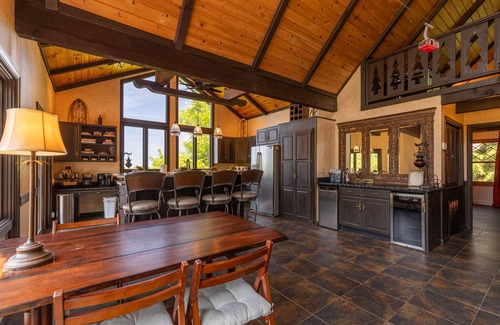 Beech Mountain House | Halftime Haus - 5BR ski in/ski out on Beech. Beautiful views, high end updates, perfect location!