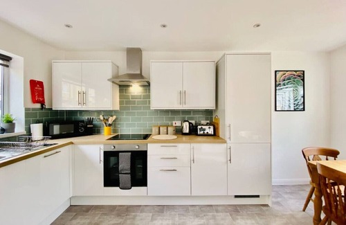 Hipperholme House | Halifax/Brighouse 8 mins Pets OK 360 Mbps WiFi