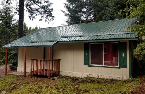 Packwood House | Hall Creek Cabin
