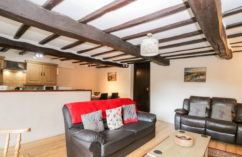 Broughton in Furness House | HALL DUNNERDALE COTTAGE, pet friendly in Broughton-In-Furness