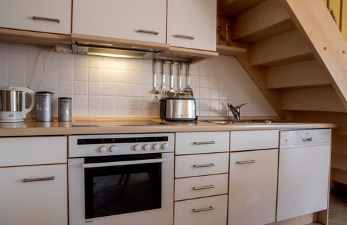 Sahlenburg Apartment | Hamburger Straße 7 - HS 07 OG - Holiday apartment near the beach with 2 bedrooms and