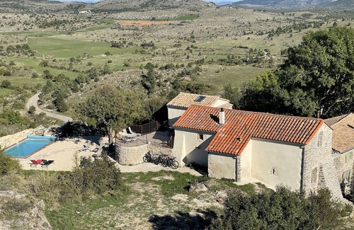 Blandas House | HAMEAU DE BELFORT in BLANDAS/NAVACELLES 30770 L'ARCHE. 80 M2