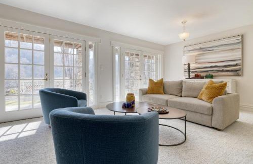 Mars Hill House | Hamersmith Hollow Retreat by AvantStay Mountain Views
