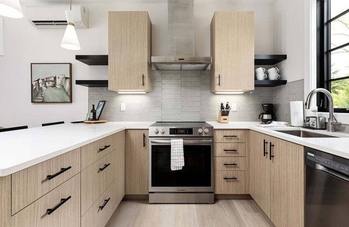 Traverse City Apartment | Hamilton Place | Dunecrest Building | 5 Units