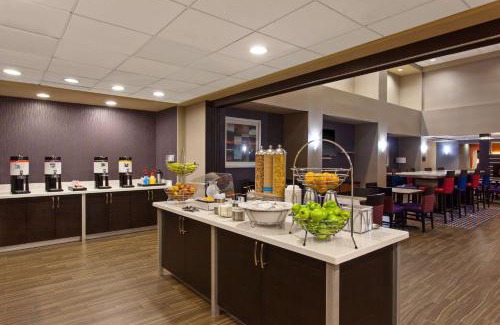 Merced Hotel | Hampton Inn and Suites Merced