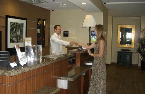 Pueblo Hotel | Hampton Inn and Suites Pueblo/North