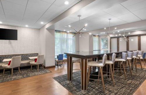McDonough Hotel | Hampton Inn Atlanta McDonough