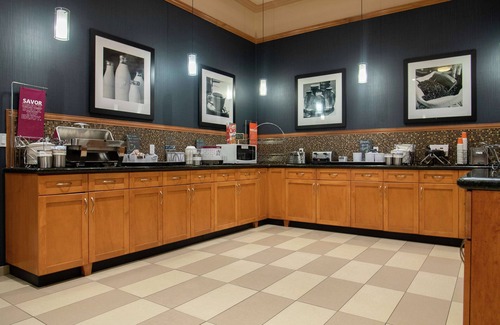 Kamloops Hotel | Hampton Inn by Hilton Kamloops