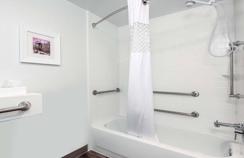 Second Ward Hotel | Hampton Inn Charlotte-Uptown