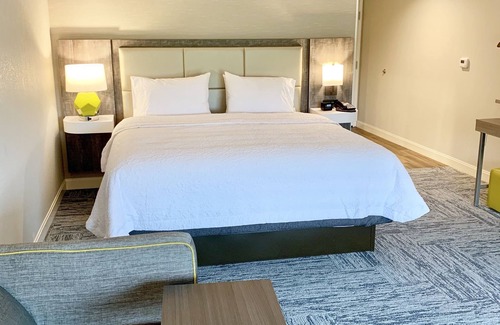 Cranbury Hotel | Hampton Inn Cranbury