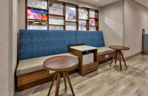 Danville Hotel | Hampton Inn Danville, Va