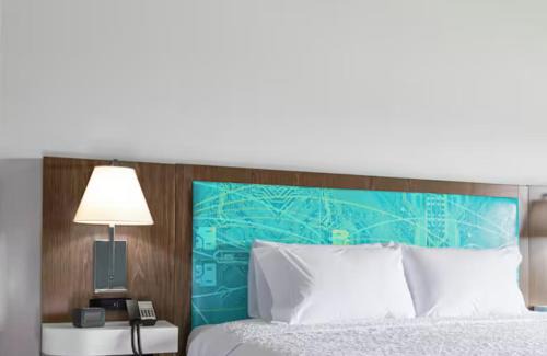 Fort Myers River District Hotel | Hampton Inn Fort Myers Downtown