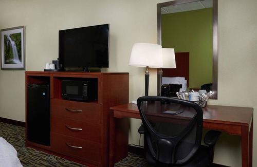 Franklin Hotel | Hampton Inn Franklin