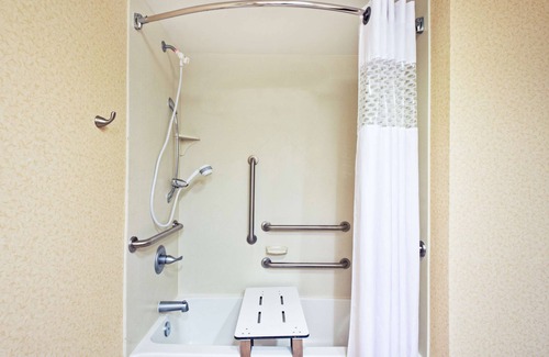 Barboursville Hotel | Hampton Inn Huntington/Barboursville