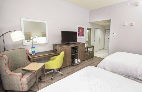 Arlington Hotel | Hampton Inn Jacksonville East Regency Square