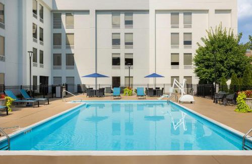 Fairgrounds Hotel | Hampton Inn Louisville Airport Fair/Expo Center