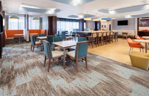 Lakeview Hotel | Hampton Inn Manassas