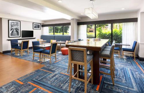 Naples Hotel | Hampton Inn Naples-Central