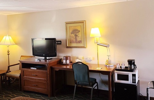 Camp Hill Hotel | Hampton Inn (not a Hilton Affiliate) Camp Hill - Harrisburg SW
