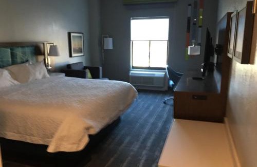 Wickatunk Hotel | Hampton Inn Old Bridge NJ